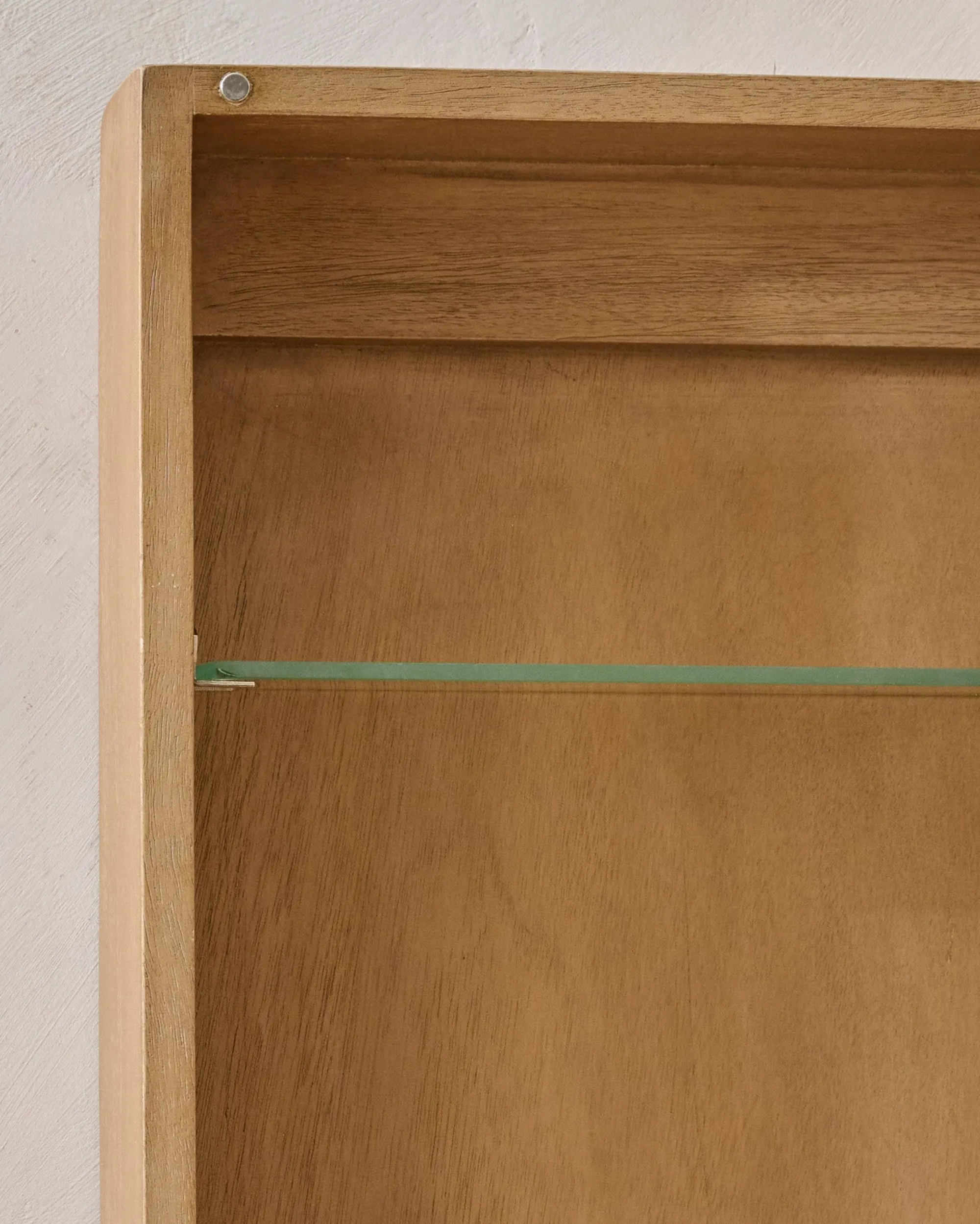 VND8329 Craftmachine India Pvt Ltd Greer Wood Scalloped Medicine Cabinet