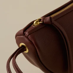 VND7905 CARMIN BLACK INC. Half Moon Bag