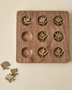 VND8551 MANI ART Hand Carved Wood Floral Tic Tac Toe