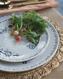 VND6562 Chaozhou Highland Crafts Company Ltd Heirloom Garden Navy Floral Plate