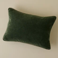 VND2729 Classic Concepts Inc Heirloom Velvet Lumbar Pillow
