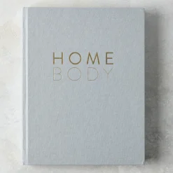 VND0066 HarperCollins Publishers, LLC Homebody: A Guide to Creating Spaces You Never Want to Leave