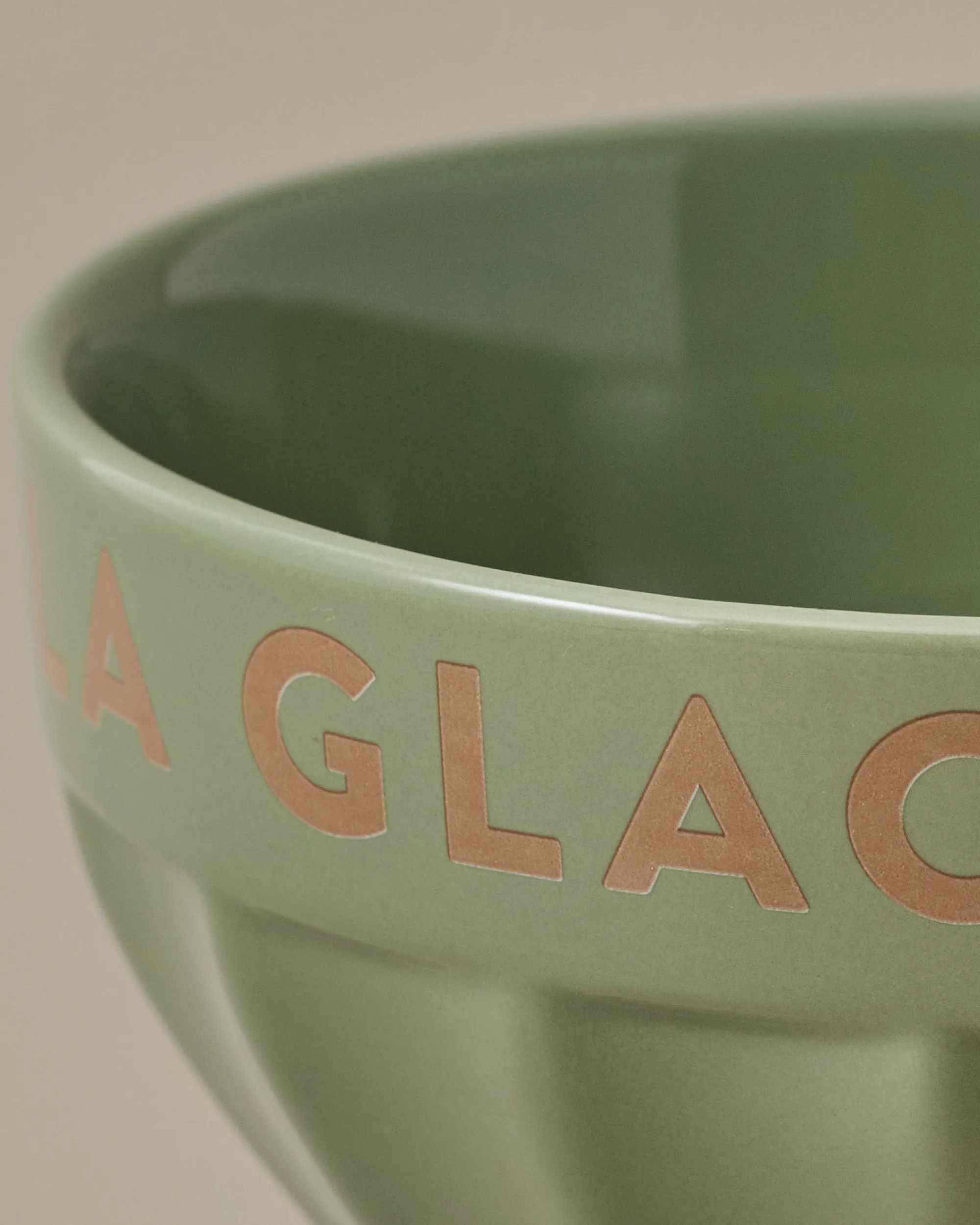 VND7817 FOXSTONE DEVELOPMENT CO.,LTD J’adore la Glace French Dessert Bowl