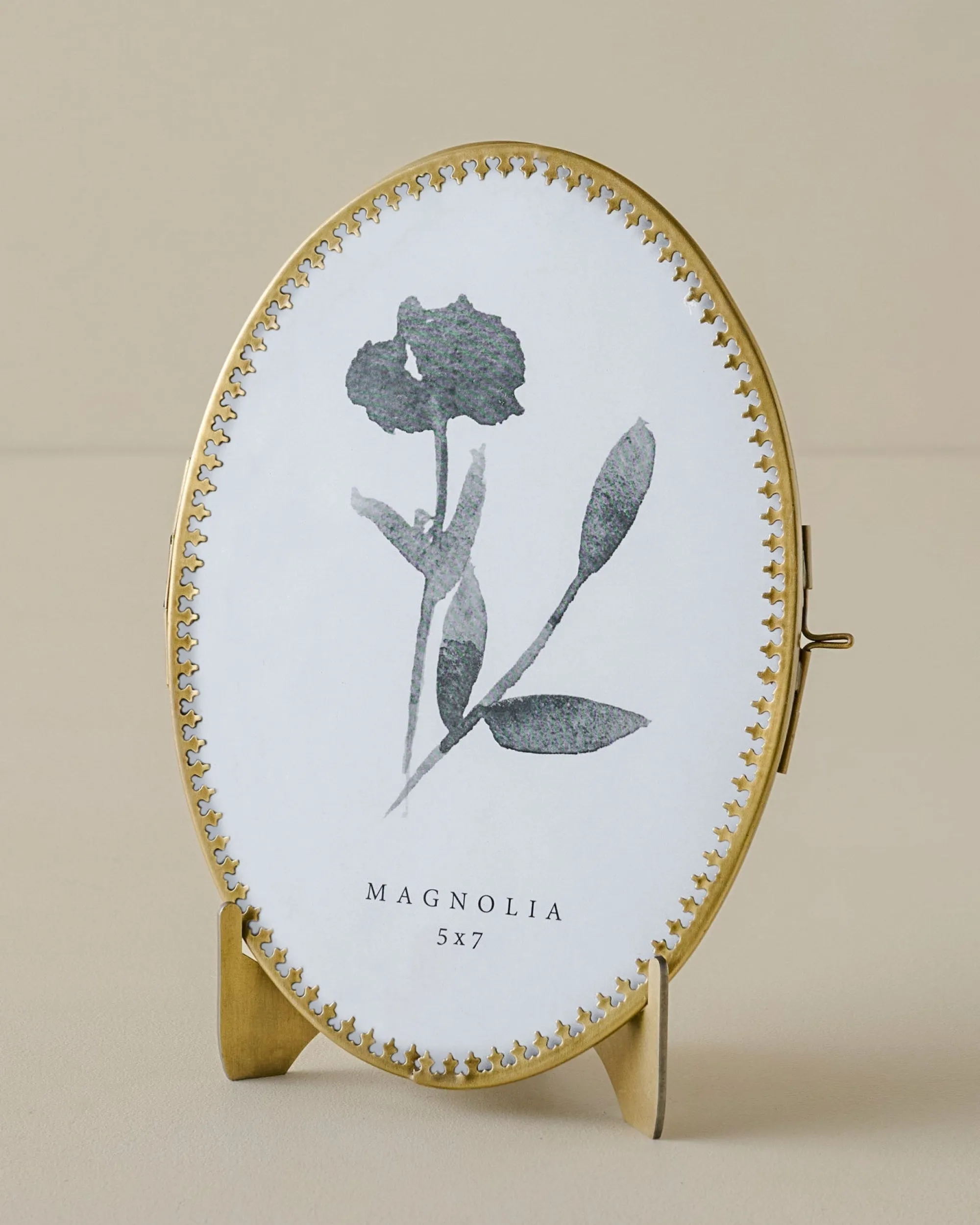 VND7372 ACUBE KRAFT PVT LTD Josephine Photo Frame with Brass Easel
