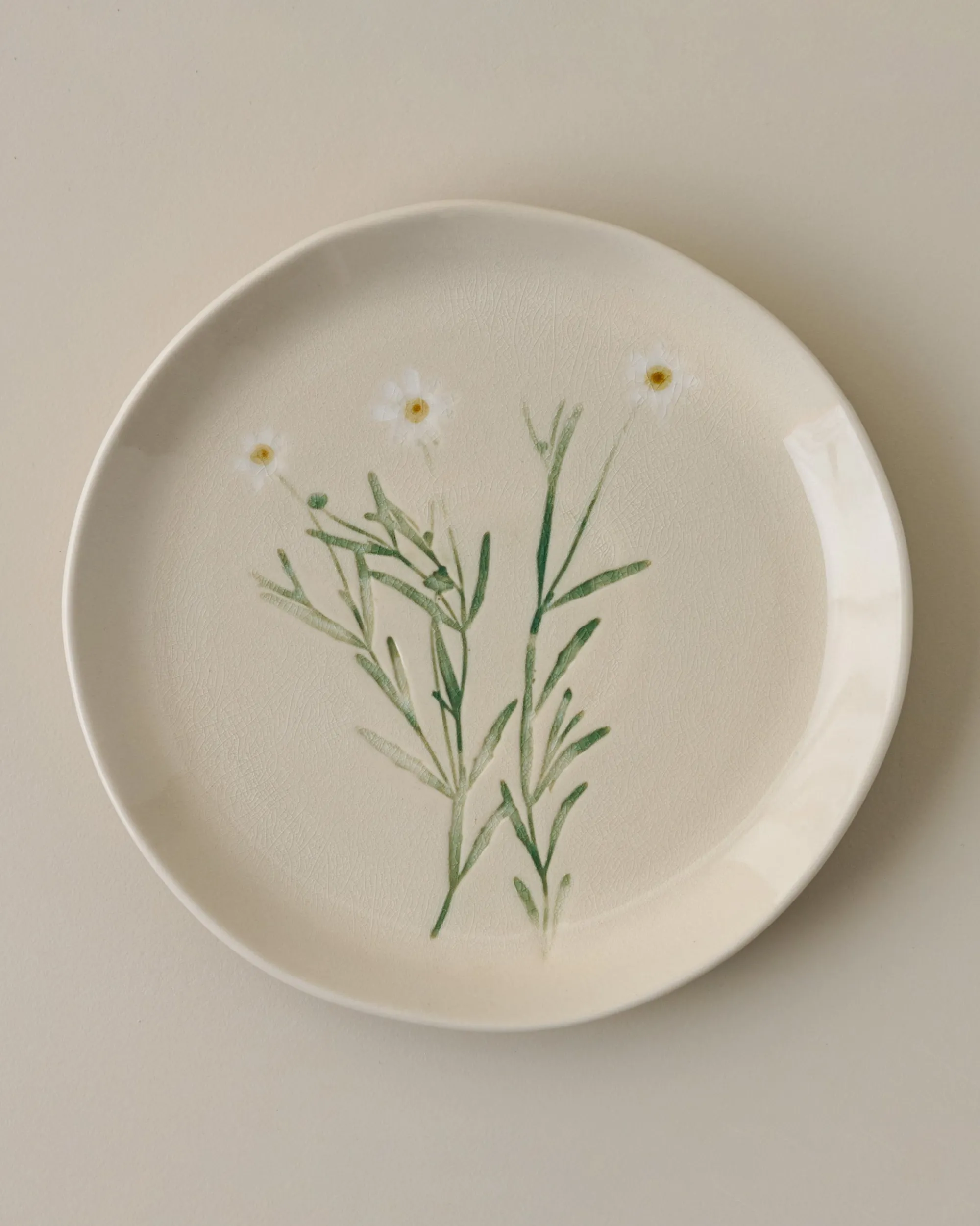 VND8577 GUANGDONG QUANFU CERAMICS INDUSTRIAL CO., LTD. Jo's Pressed Floral Dessert Plate Set of Four