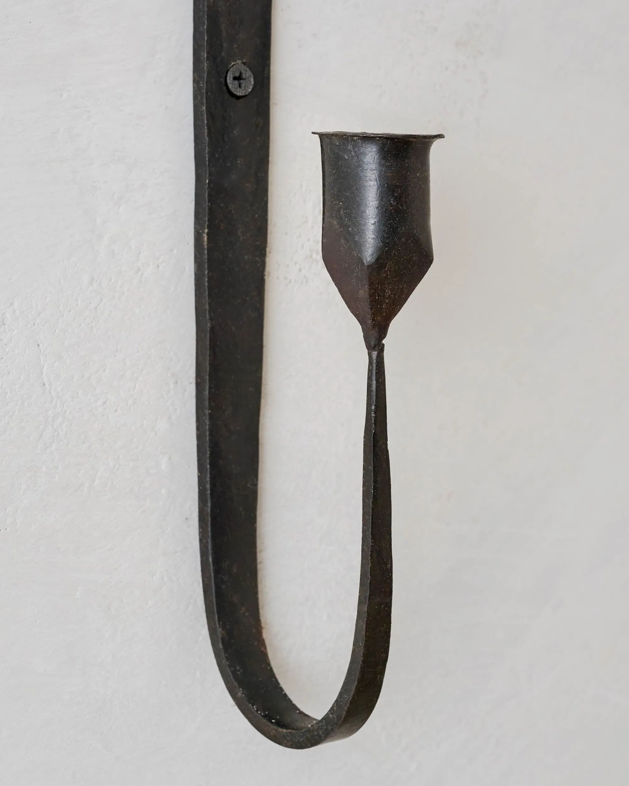 VND6622 ARVIND EXPO-CRAFTS Julian Forged Iron Wall Sconce