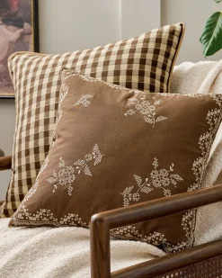 VND8328 FA HOME AND APPAREL PVT LTD Lacey Embroidered Throw Pillow