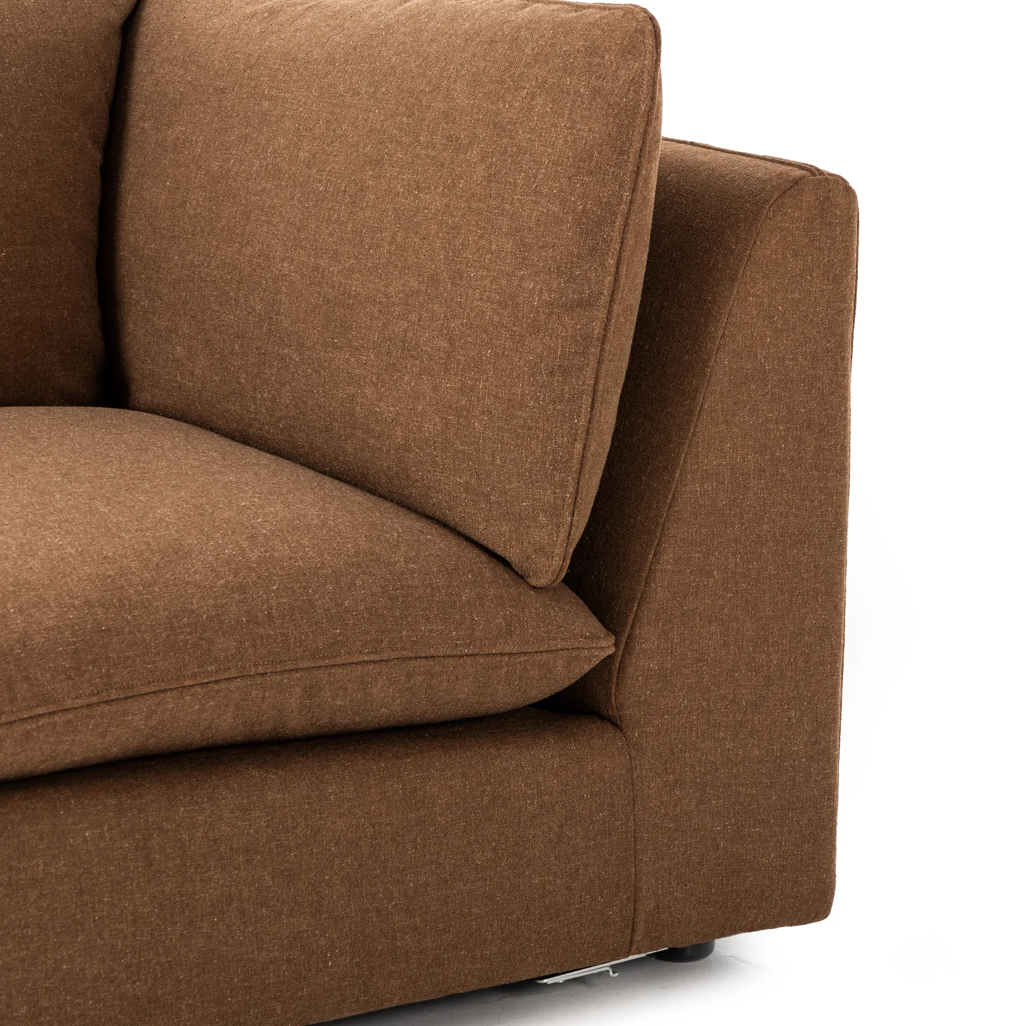 VND6200 Four Hands, LLC Laura Modular Sectional