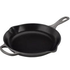 VND6282 Le Creuset of America, Inc Le Creuset 9 Inch Iron Handle Skillet