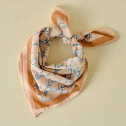 VND5834 From, Mila Les Peaches Bandana