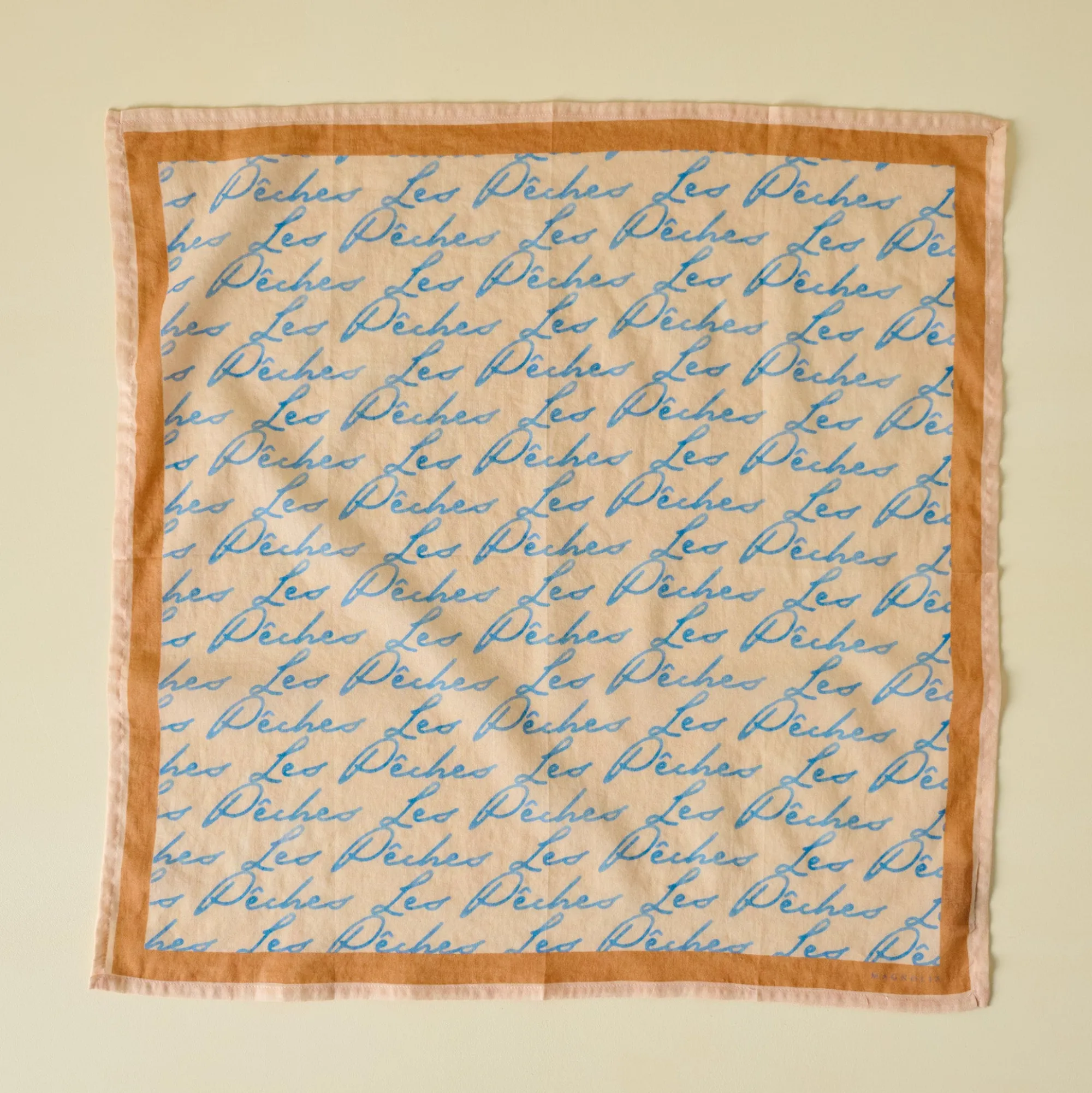 VND5834 From, Mila Les Peaches Bandana
