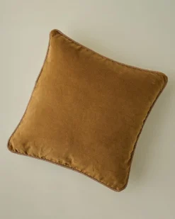 VND7018 Makerspalm, LLC Lexie Velvet Pillow