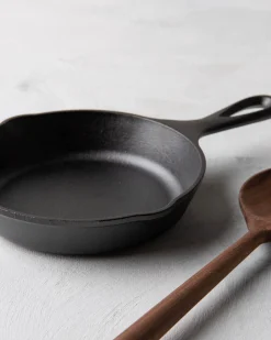 VND7361 Lodge Manufacturing Company Lodge Magnolia Branded 6.5 inch Cast Iron Skillet
