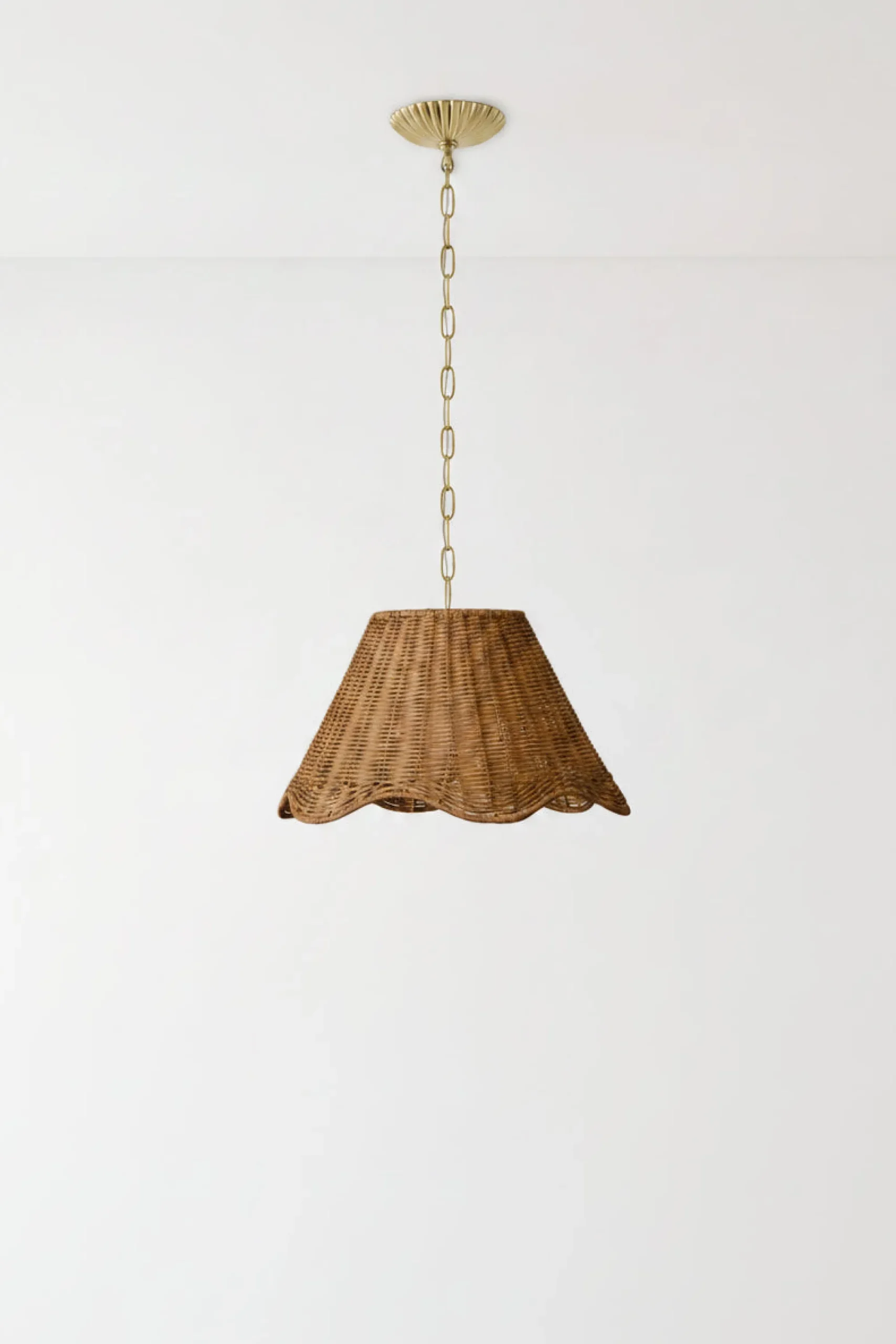 VND6475 StyleCraft Home Collection Lucinda Rattan Scallop Pendant (-)