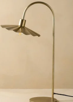 VND0183 Kalalou Lulu Brass Petal Lamp