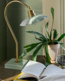 VND0183 Kalalou Lulu Enamel Petal Lamp