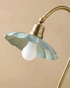 VND0183 Kalalou Lulu Enamel Petal Lamp