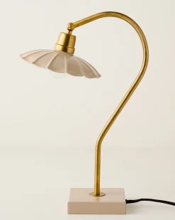 VND0183 Kalalou Lulu Enamel Petal Lamp