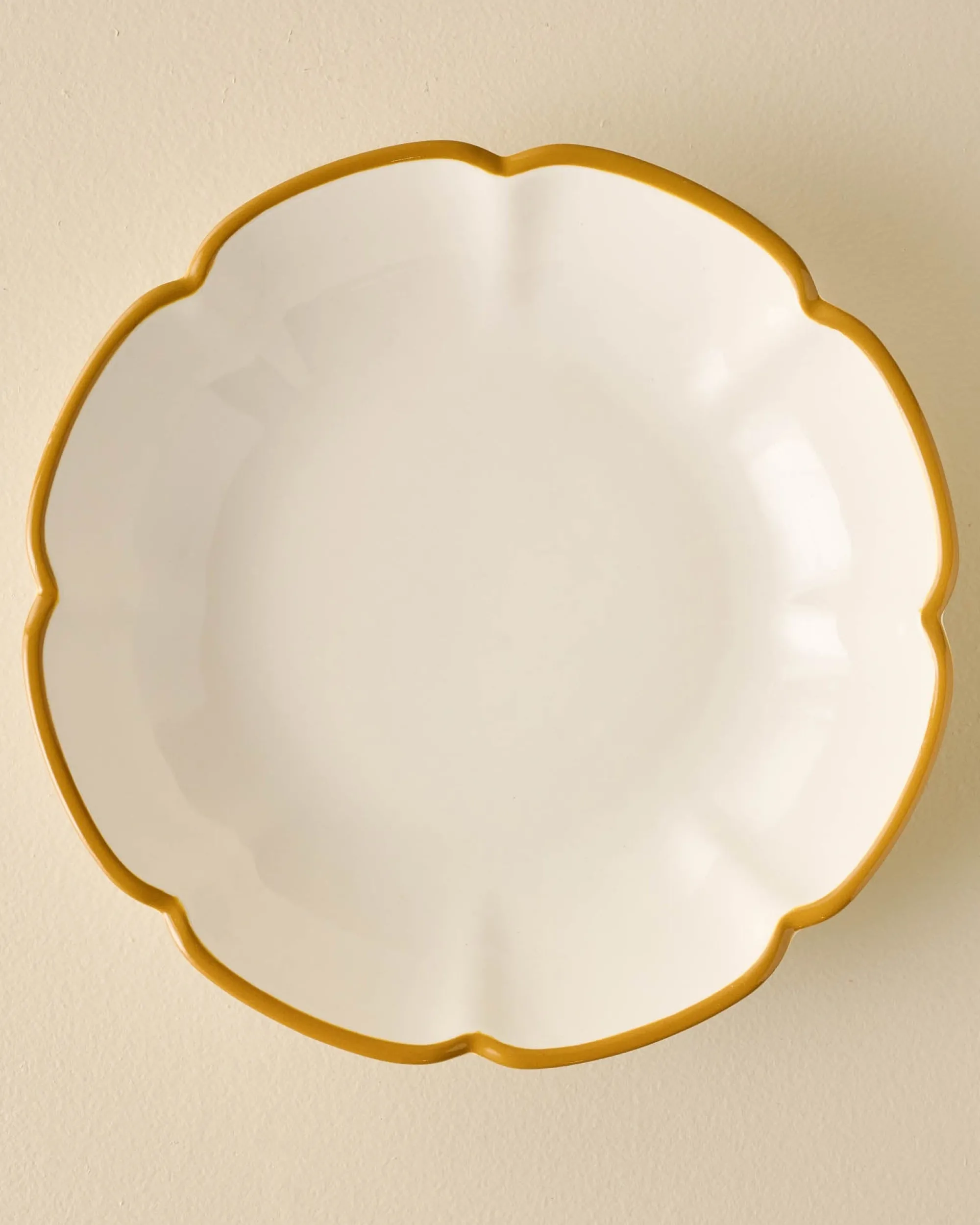 VND7817 FOXSTONE DEVELOPMENT CO.,LTD Luna Scalloped Pasta Bowl