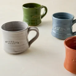 VND0162 Black Oak Art Magnolia Established Mug