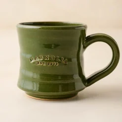 VND0162 Black Oak Art Magnolia Established Mug - Green