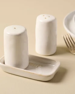 VND6562 Chaozhou Highland Crafts Company Ltd Magnolia Est. Salt and Pepper Shakers