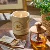 VND0040 Couture Brands LLC Magnolia Honeycomb Candle