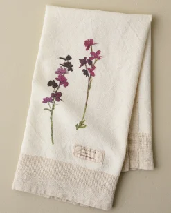 VND6843 KARUR GOLDLINE EXPORTS LLP Magnolia Larkspur Garden Tea Towel