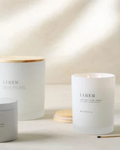 VND0040 Couture Brands LLC Magnolia Linen Candle