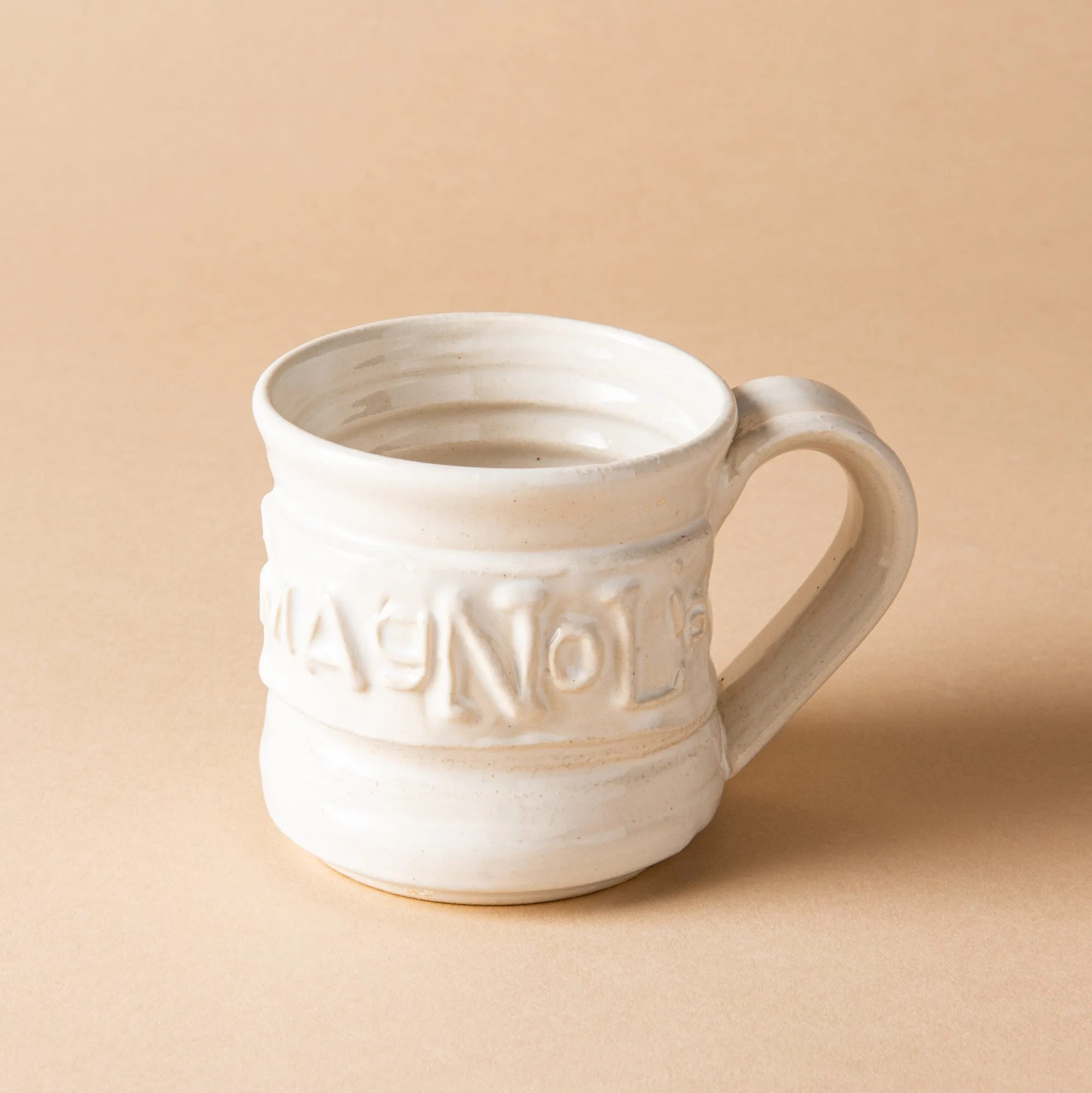 VND0162 Black Oak Art Magnolia Mug