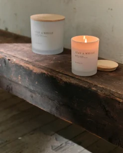 VND0040 Couture Brands LLC Magnolia Stay a While Candle