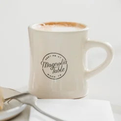 VND2724 Goochie Designs Magnolia Table Diner Mug