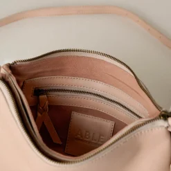 VND0213 Fashionable Martha Crossbody