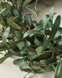 VND7816 UCP INTERNATIONAL CO., LTD Olive Leaf Wreath