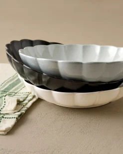 VND0092 Melrose International, LLC Oversized Cream Scalloped Serving Bowl