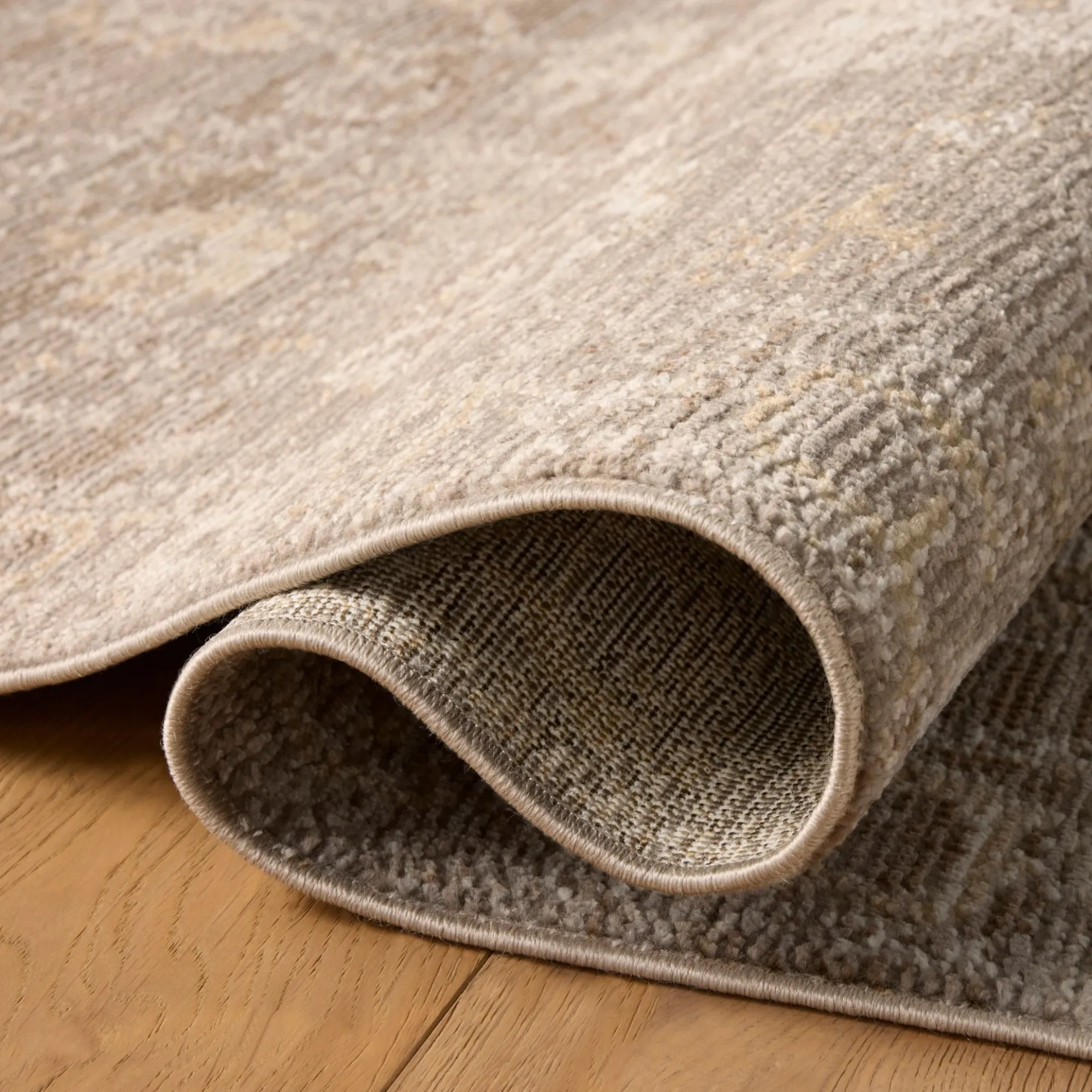 VND0086 Loloi Inc Pace Taupe Wheat Rug