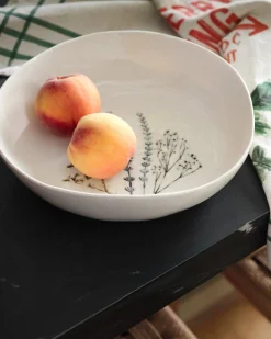 VND0164 Creative Co-op Inc Pressed Floral Pasta Bowl