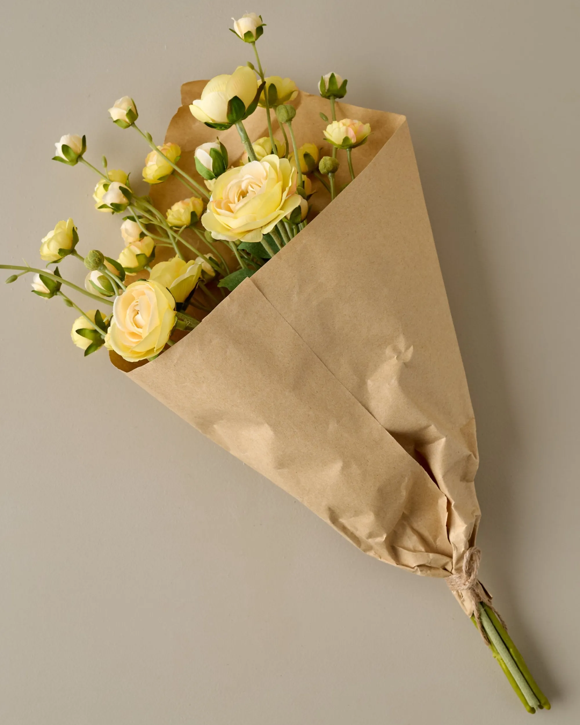 VND0078 K & K Interiors, Inc. Ranunculus Bloom Bundle