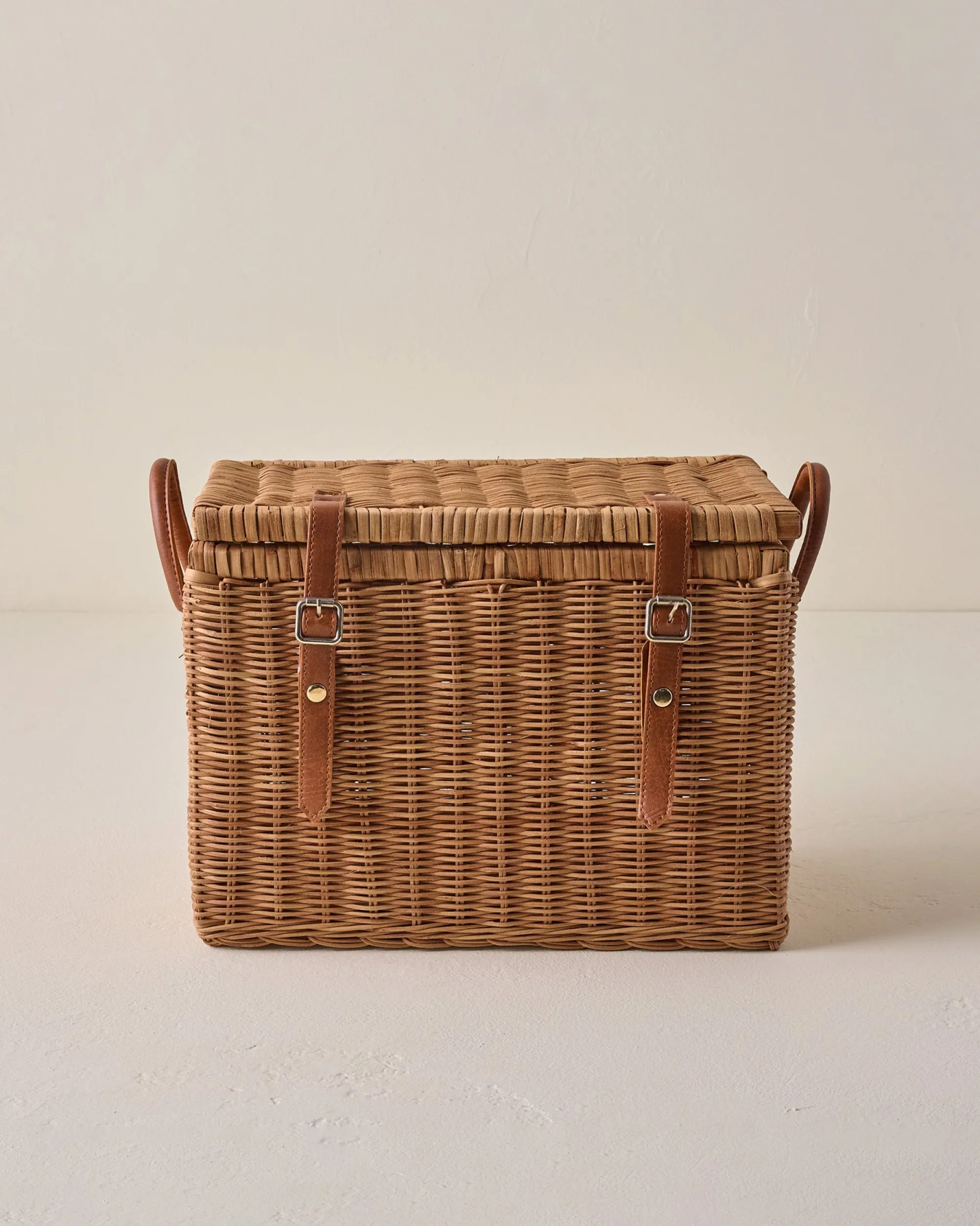 VND0092 Melrose International, LLC Reid Woven Storage Trunk with Leather Handles