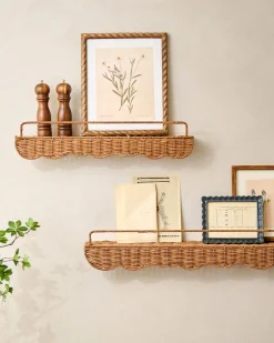 VND7018 Makerspalm, LLC Robin Woven Rattan Picture Ledge