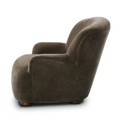 VND6200 Four Hands, LLC Ruby Chair