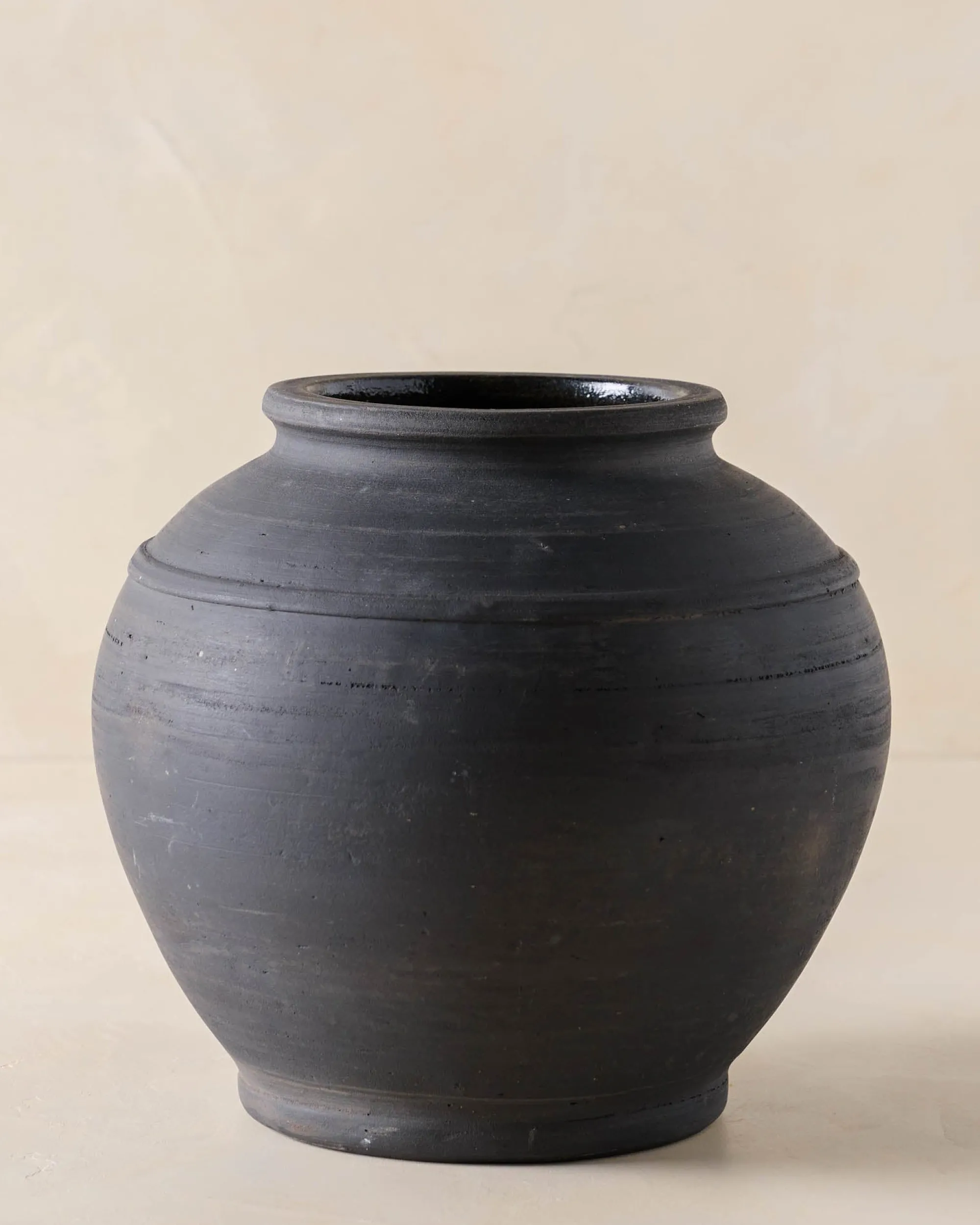 VND7005 Ganesh Creations Rustic Black Hand-Made Vase