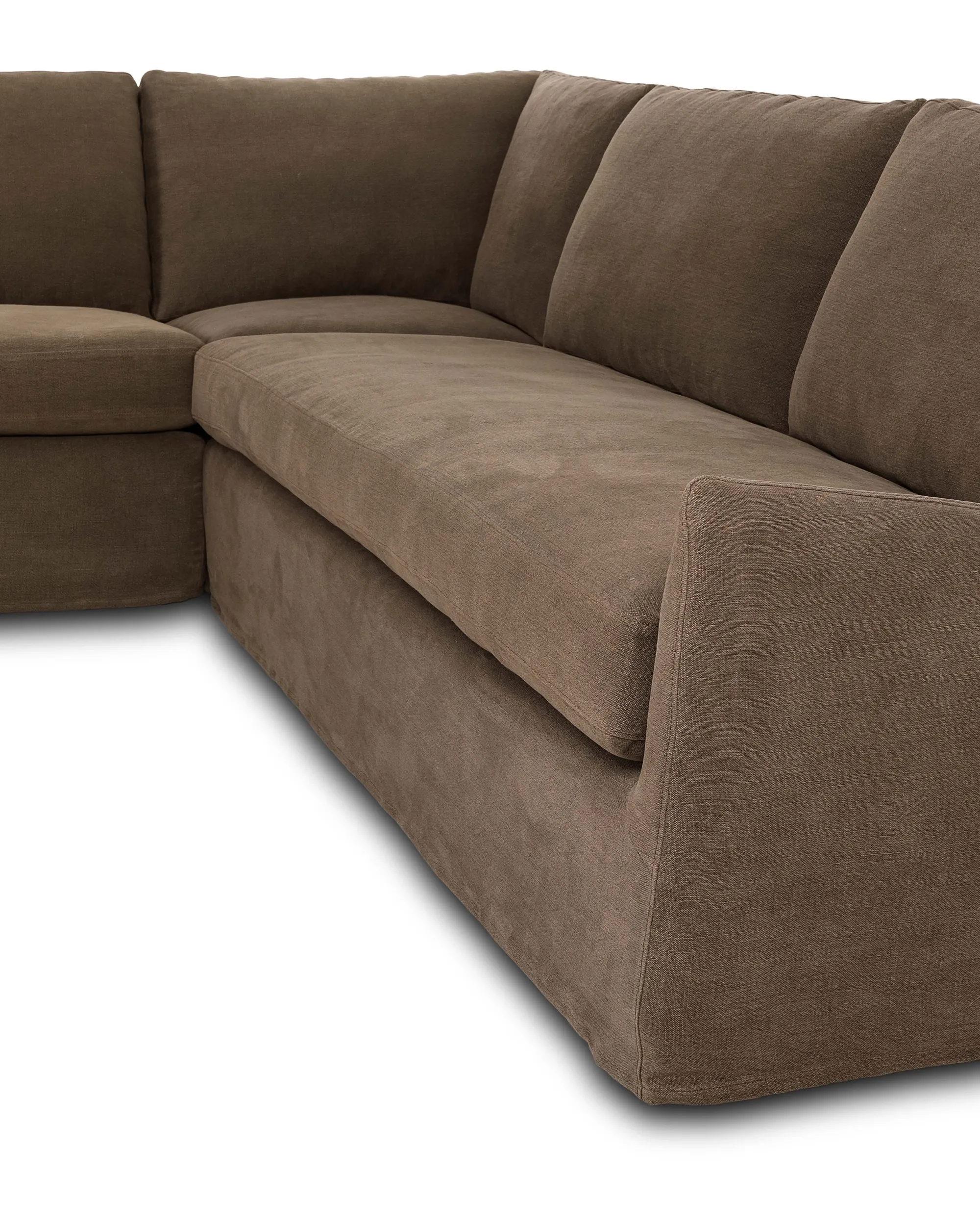 VND6200 Four Hands, LLC Sabine Three-Piece Sectional