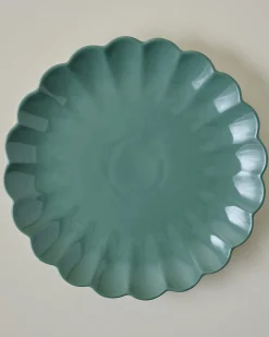 VND0092 Melrose International, LLC Seagrass Scalloped Plate