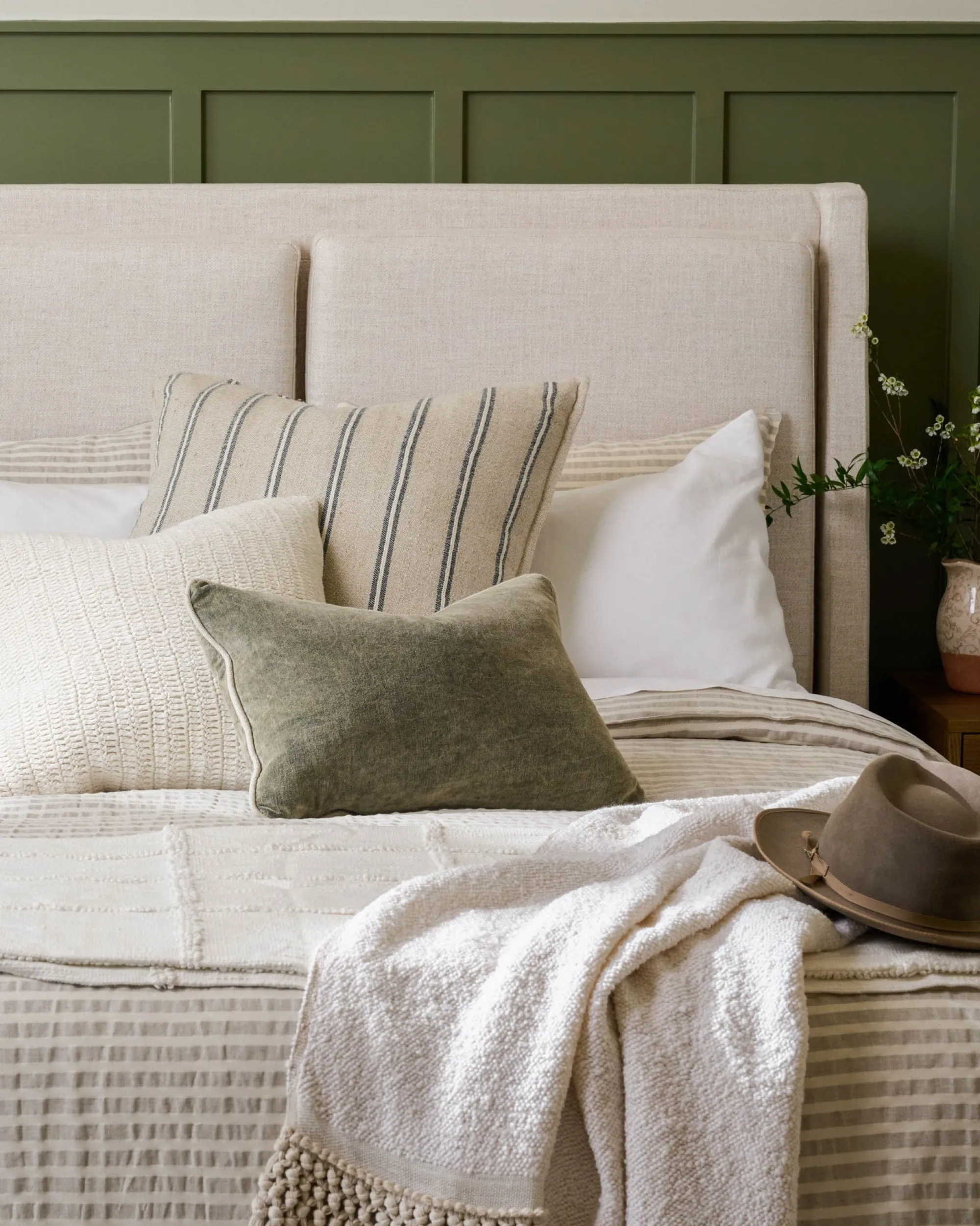 VND7018 Makerspalm, LLC Shadow Grey + Antique White Stripe Linen Cotton Duvet Cover