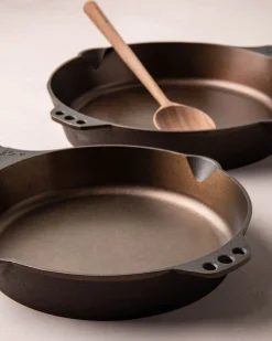 VND6687 Smithey Ironware Company Smithey Cast Iron Skillet (No. 10)