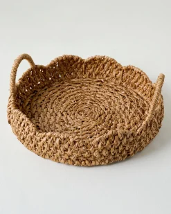 VND0164 Creative Co-op Inc Solene Woven Scalloped Tray