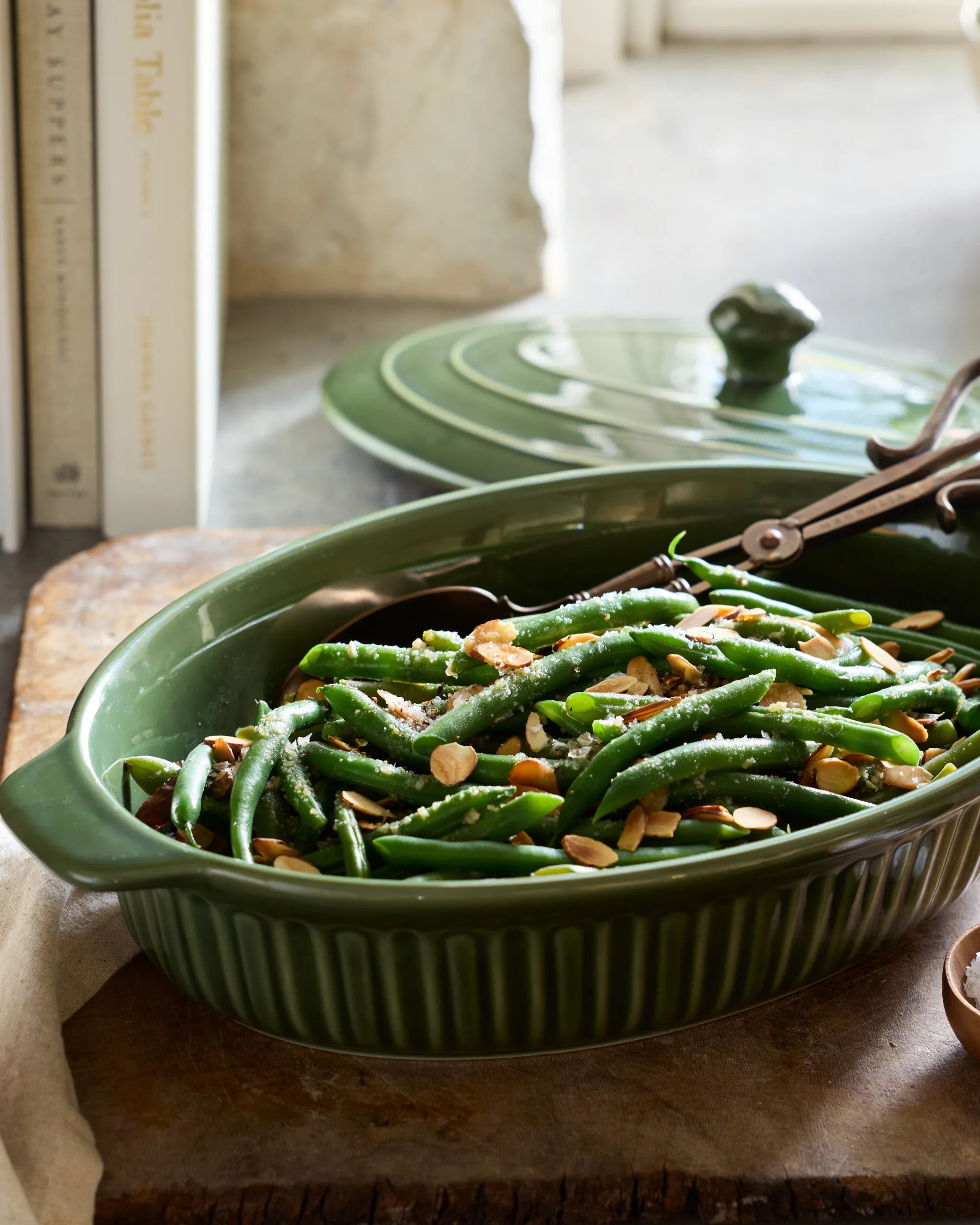 VND7817 FOXSTONE DEVELOPMENT CO.,LTD The Cottage Collection Forest Green Oval Baking Dish