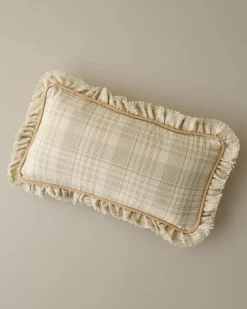VND6843 KARUR GOLDLINE EXPORTS LLP Tyler Check Pillow