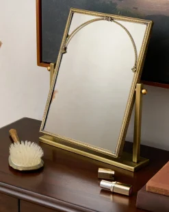 VND7372 ACUBE KRAFT PVT LTD Vienna Tabletop Mirror
